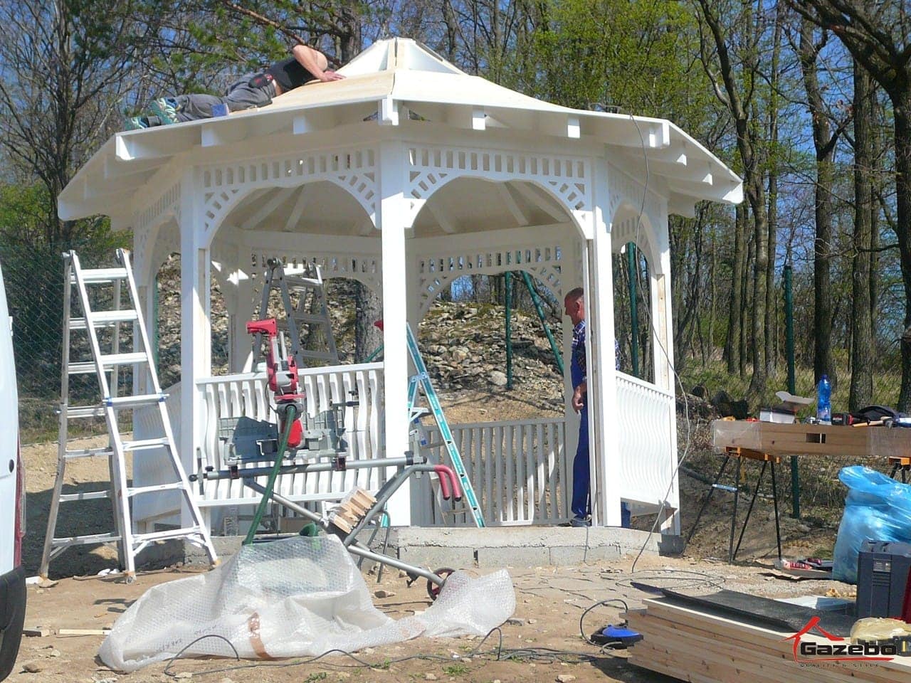 Victoria fából készült kerti pavilon – szerelés