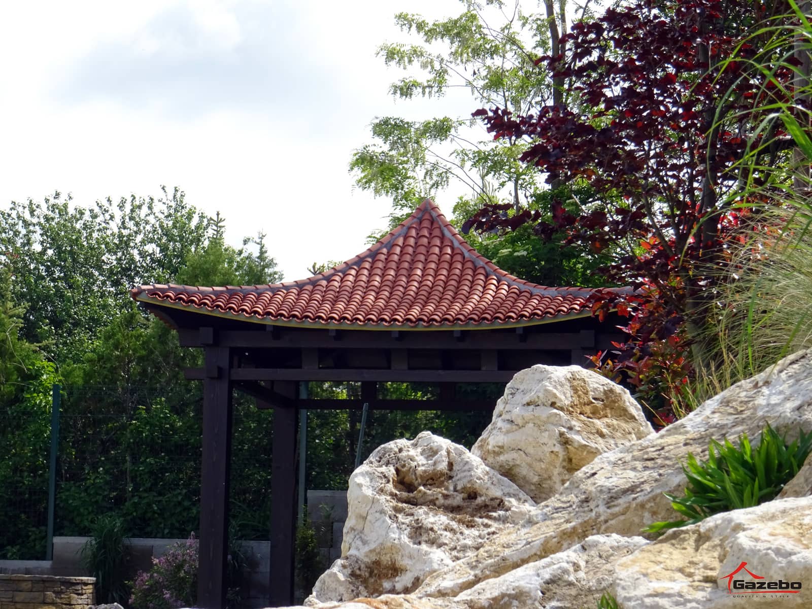 Japán kerti pavilon építés közben