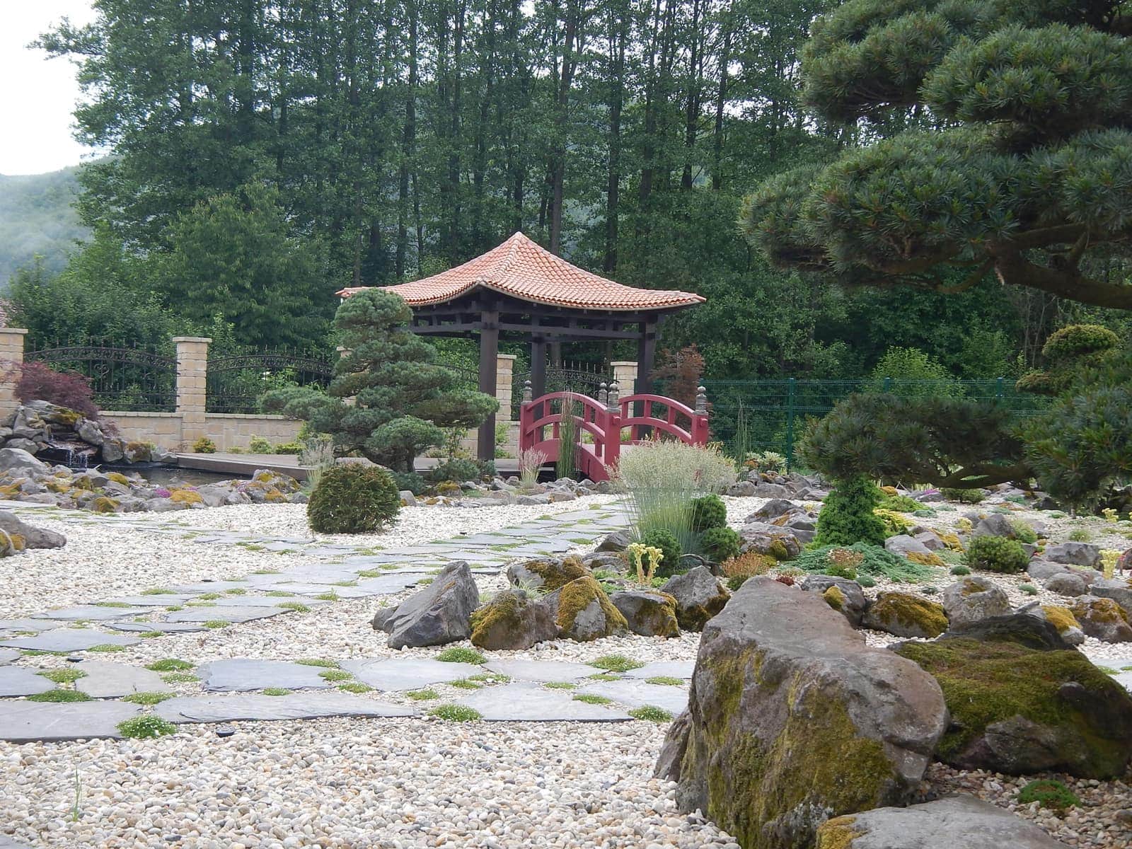 Japán kert Hinode pavilonnal