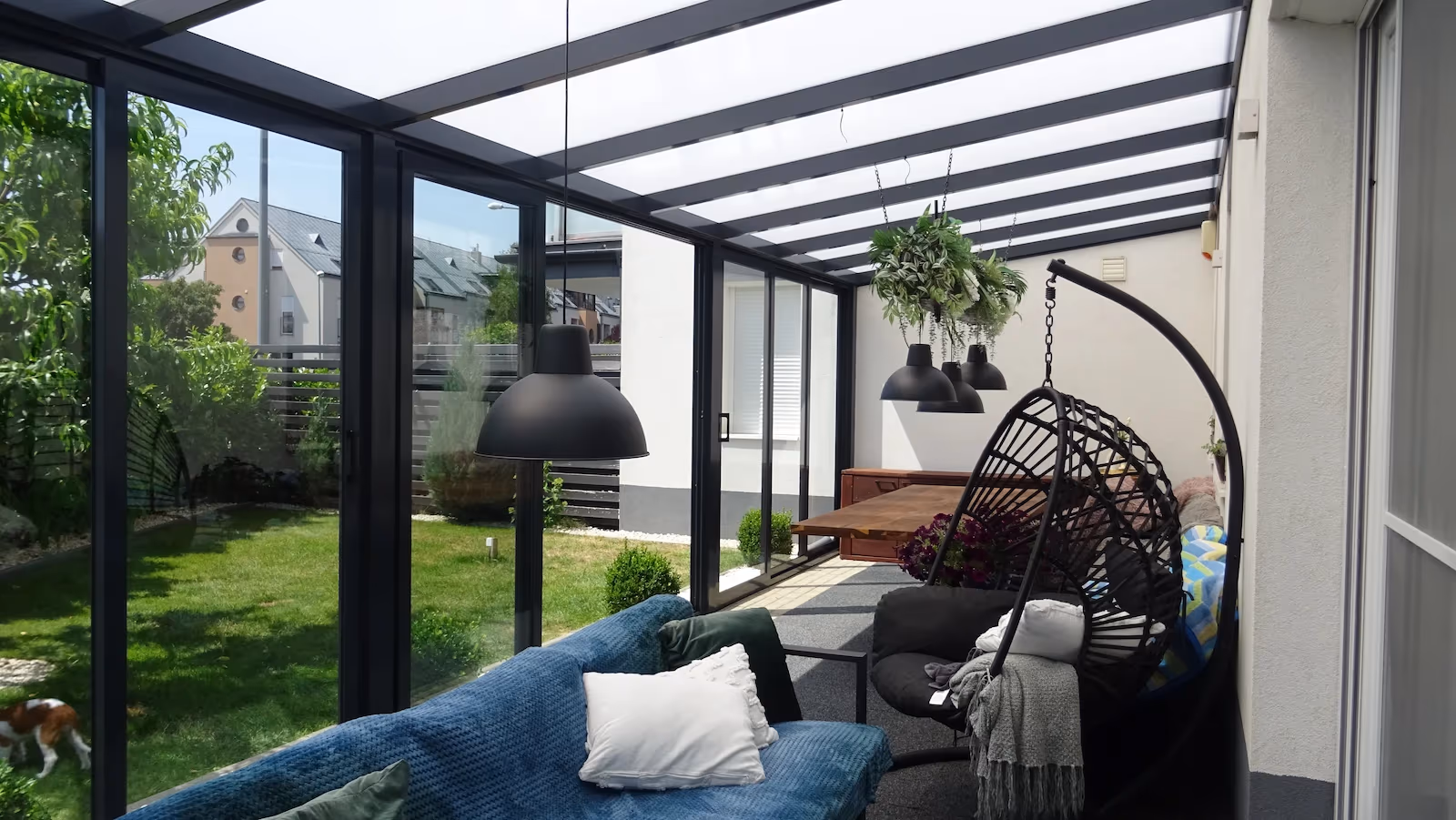 Berendezett Top Garden 2 télikert étkezőasztallal