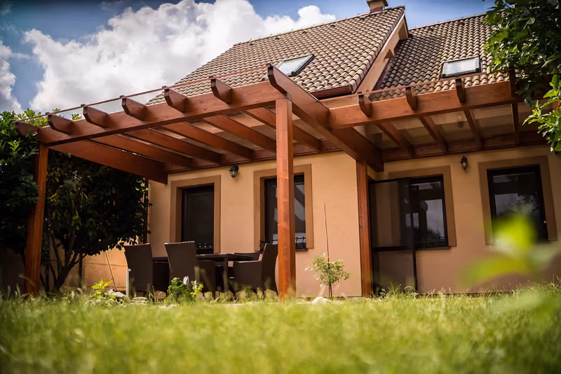 Fa pergola Kartago